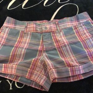 Volcom juniors shorts